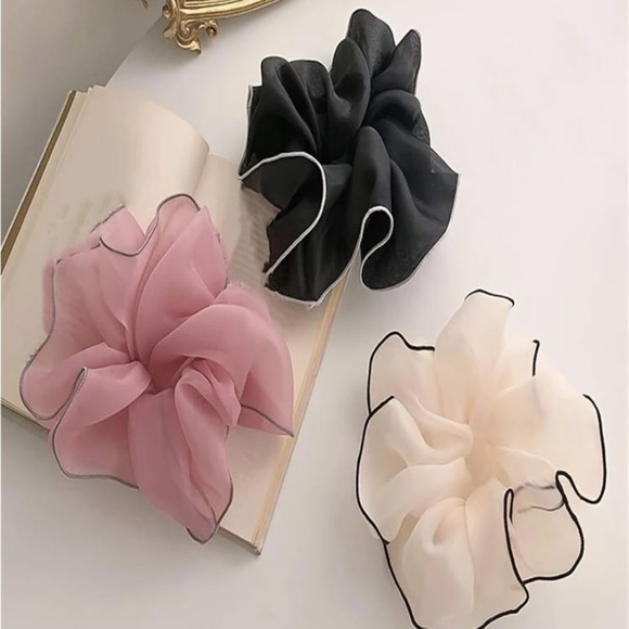 Set of 3 Oversized Hair Scrunchies